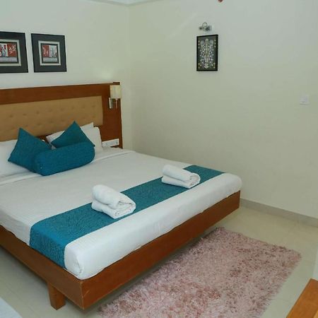 Vishnu Inn Guruvāyūr Buitenkant foto