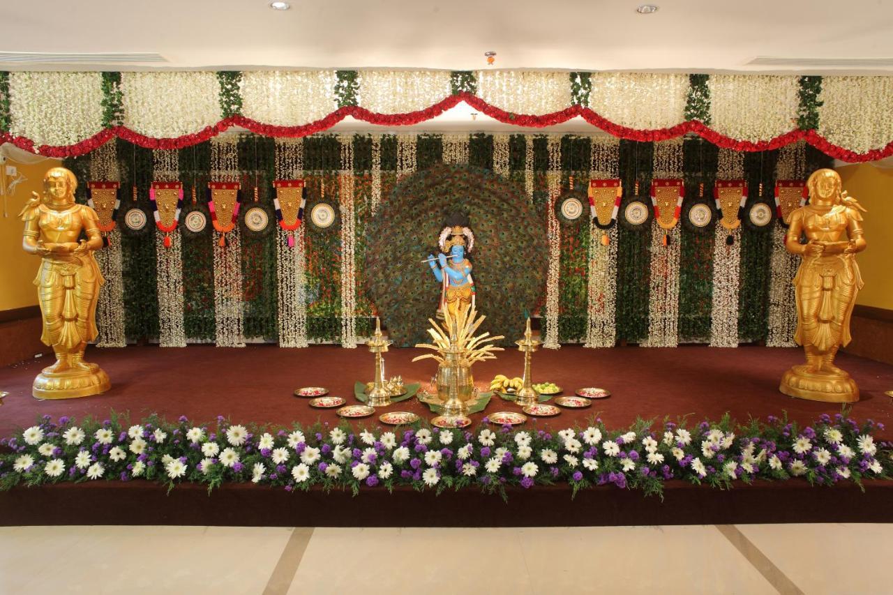 Vishnu Inn Guruvāyūr Buitenkant foto