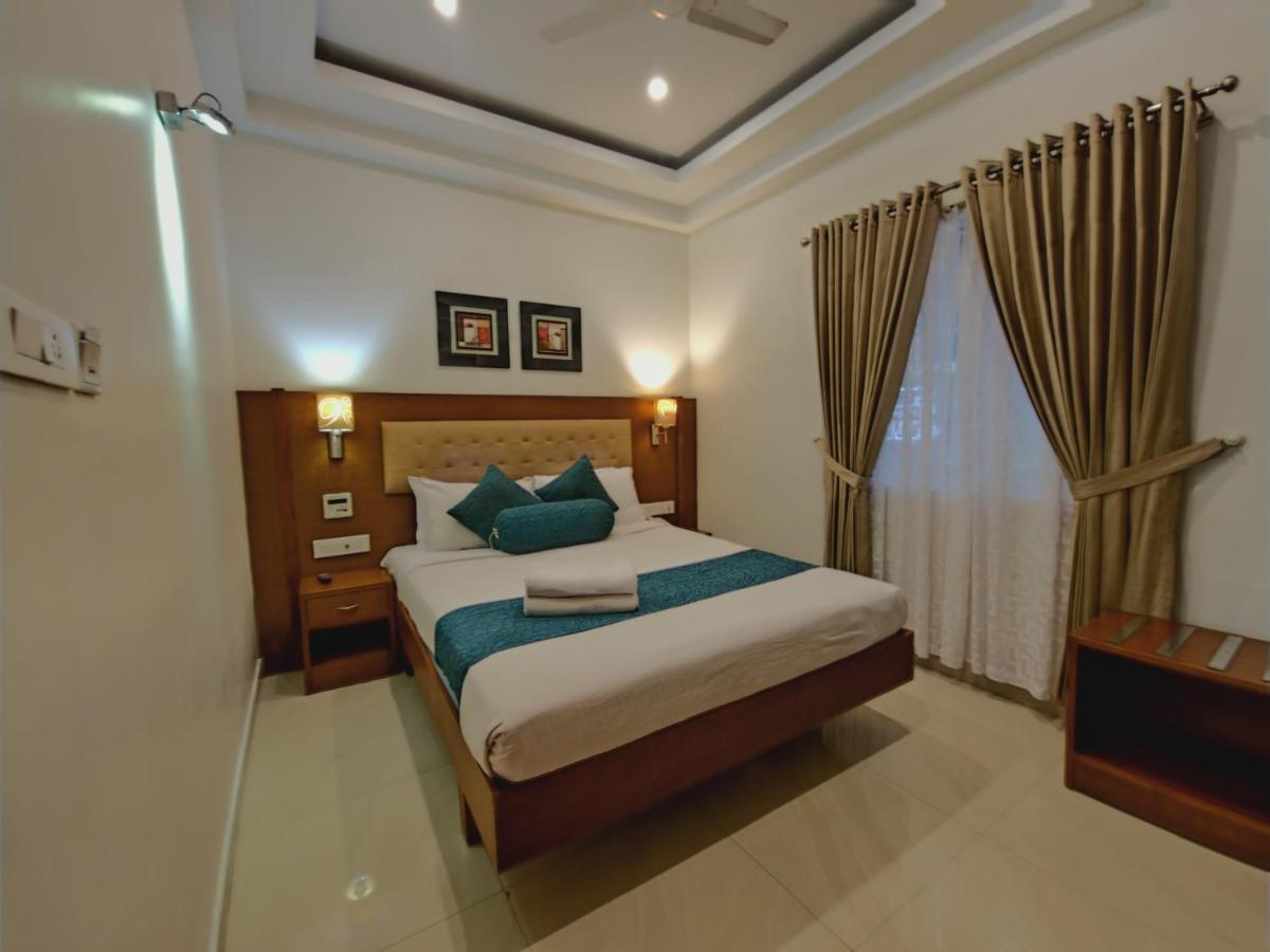 Vishnu Inn Guruvāyūr Buitenkant foto